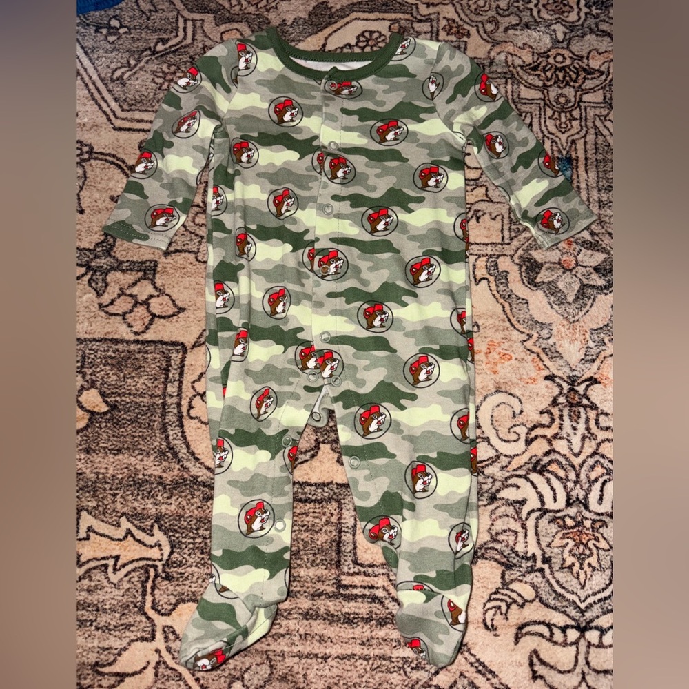 Buc-ee’s Baby Footie Sleeper